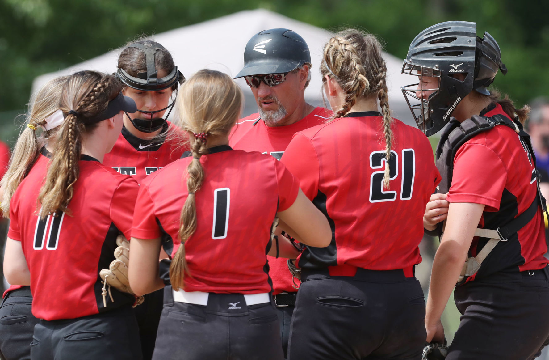 Mount Zion vs Kankakee Bishop McNamara softball 4 6.8.19.jpg